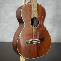 Fortaleza FOF10PEPENC Bajo Quinto – Natural Satin Dreadnought
